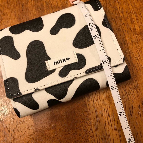 Cow Print Wallet; Card Slots; Paper Money Slot; Inside Pocket; License Slot - Picture 7 of 7